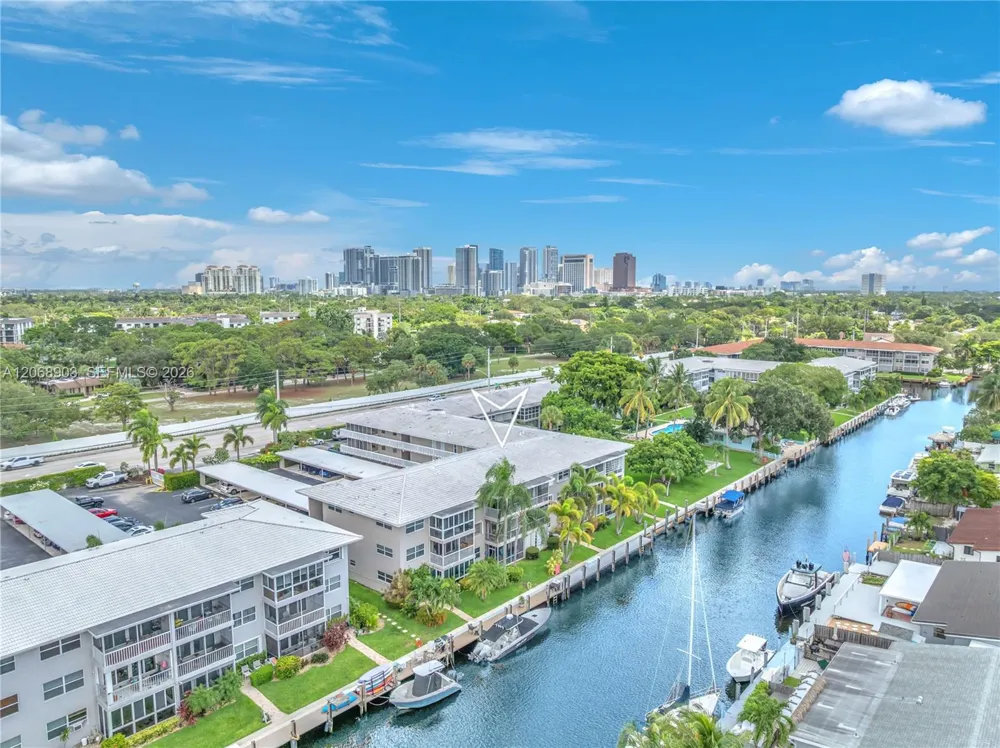 1100 SW 12th St #309 Fort Lauderdale, FL 33315