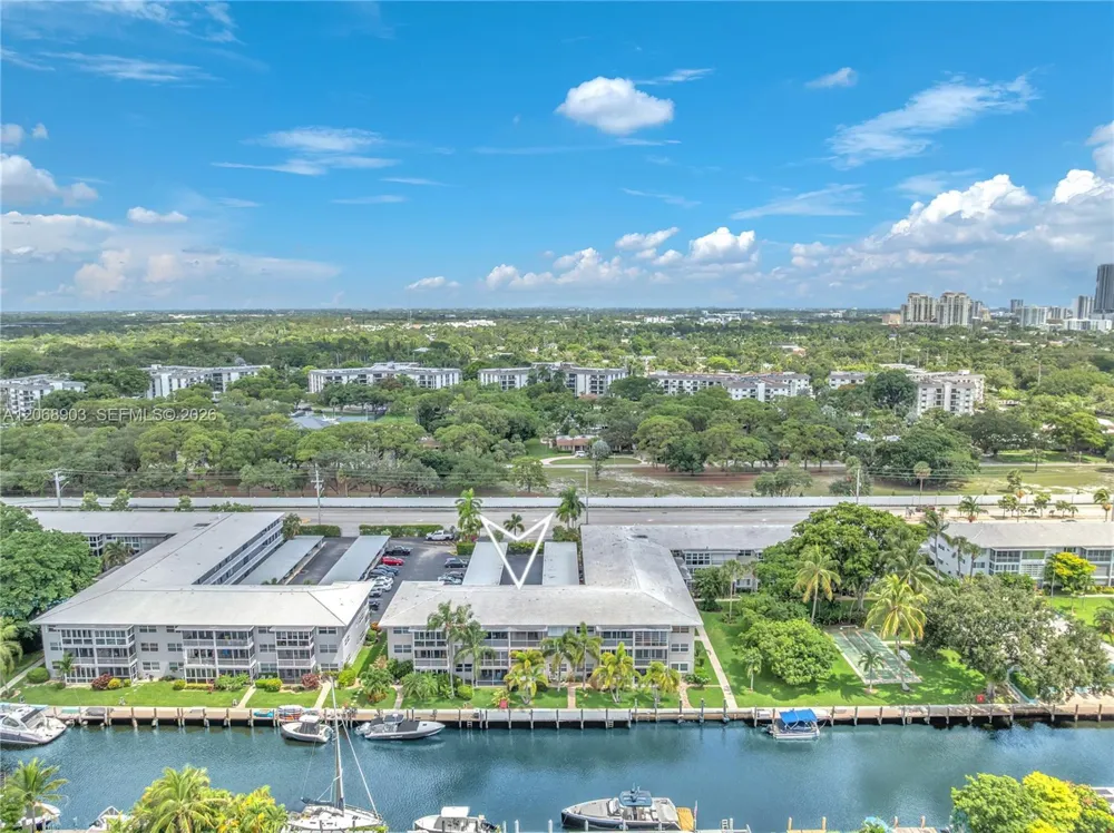 1100 SW 12th St #309 Fort Lauderdale, FL 33315