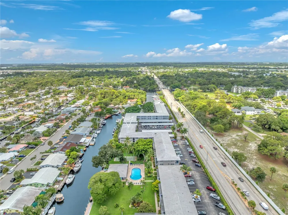 1100 SW 12th St #309 Fort Lauderdale, FL 33315