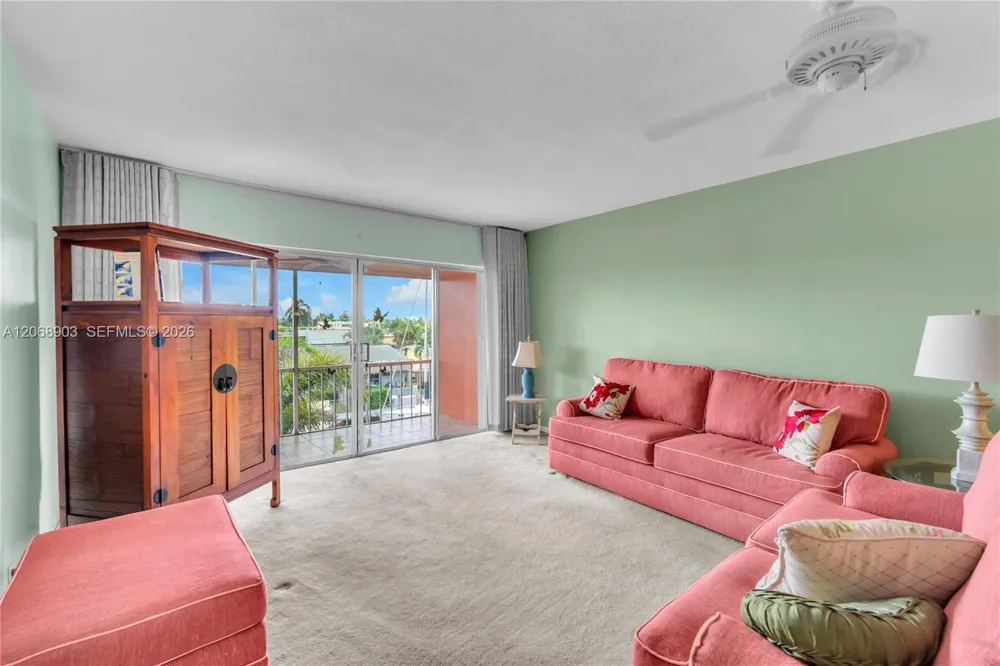 1100 SW 12th St #309 Fort Lauderdale, FL 33315