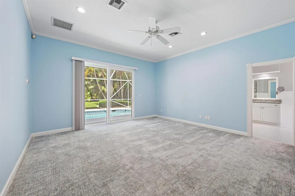 18504 SE Heritage Oaks Lane Jupiter, FL 33469