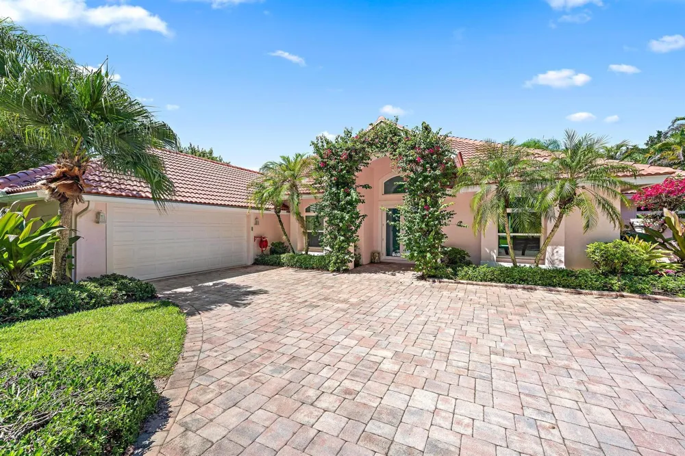18504 SE Heritage Oaks Lane Jupiter, FL 33469