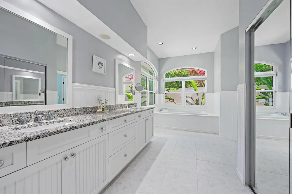 18504 SE Heritage Oaks Lane Jupiter, FL 33469