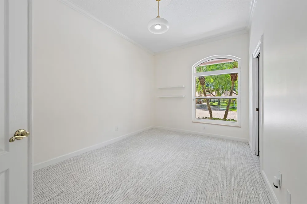18504 SE Heritage Oaks Lane Jupiter, FL 33469