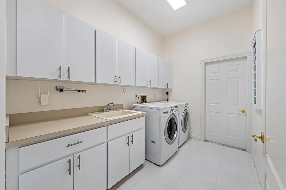 18504 SE Heritage Oaks Lane Jupiter, FL 33469