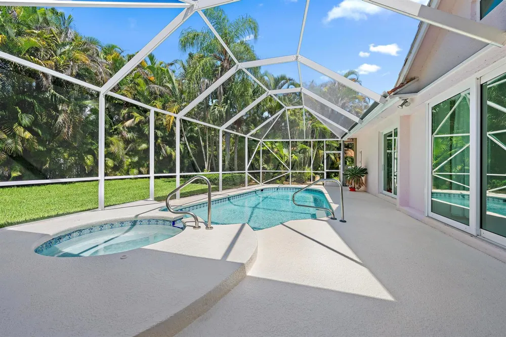 18504 SE Heritage Oaks Lane Jupiter, FL 33469