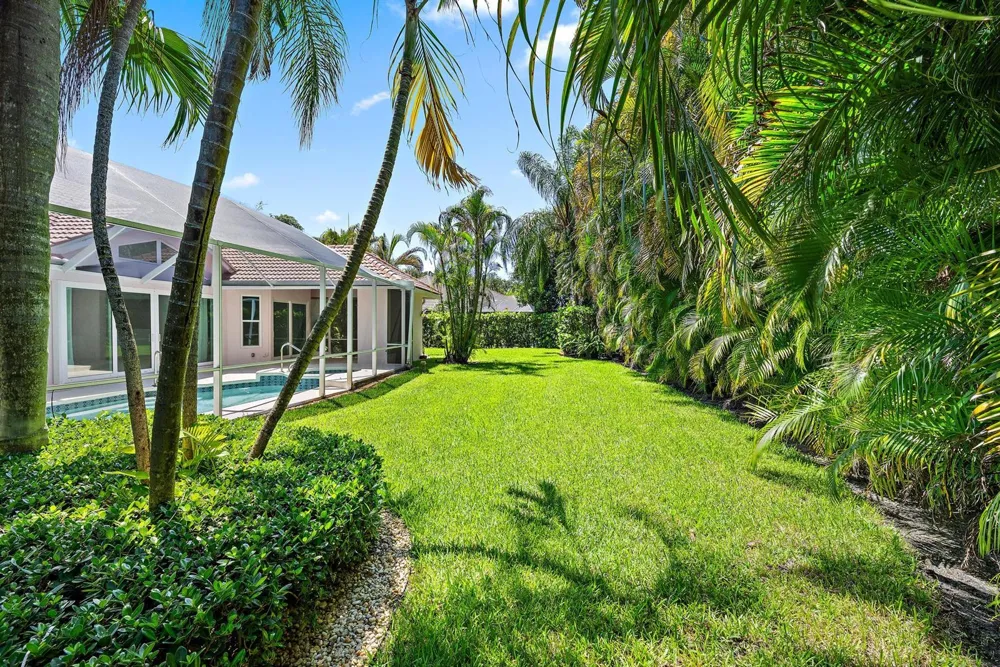 18504 SE Heritage Oaks Lane Jupiter, FL 33469
