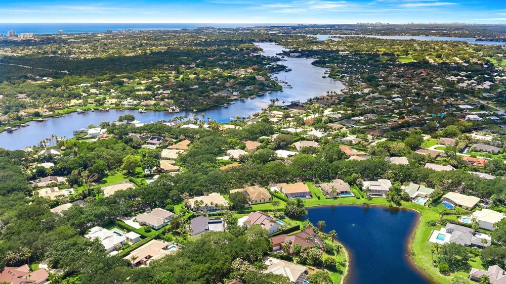 18504 SE Heritage Oaks Lane Jupiter, FL 33469