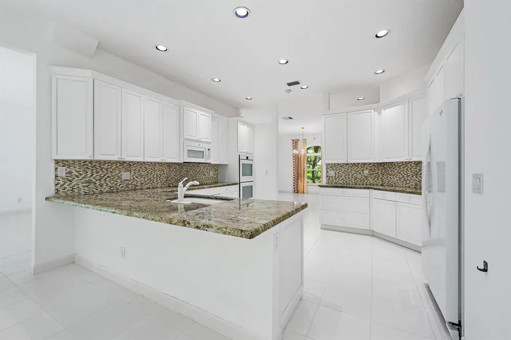 18504 SE Heritage Oaks Lane Jupiter, FL 33469