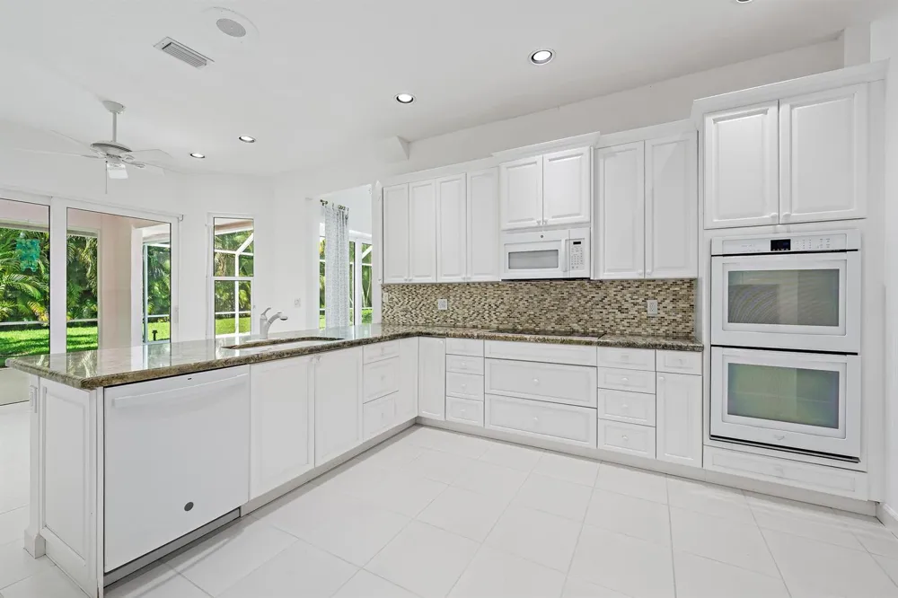 18504 SE Heritage Oaks Lane Jupiter, FL 33469