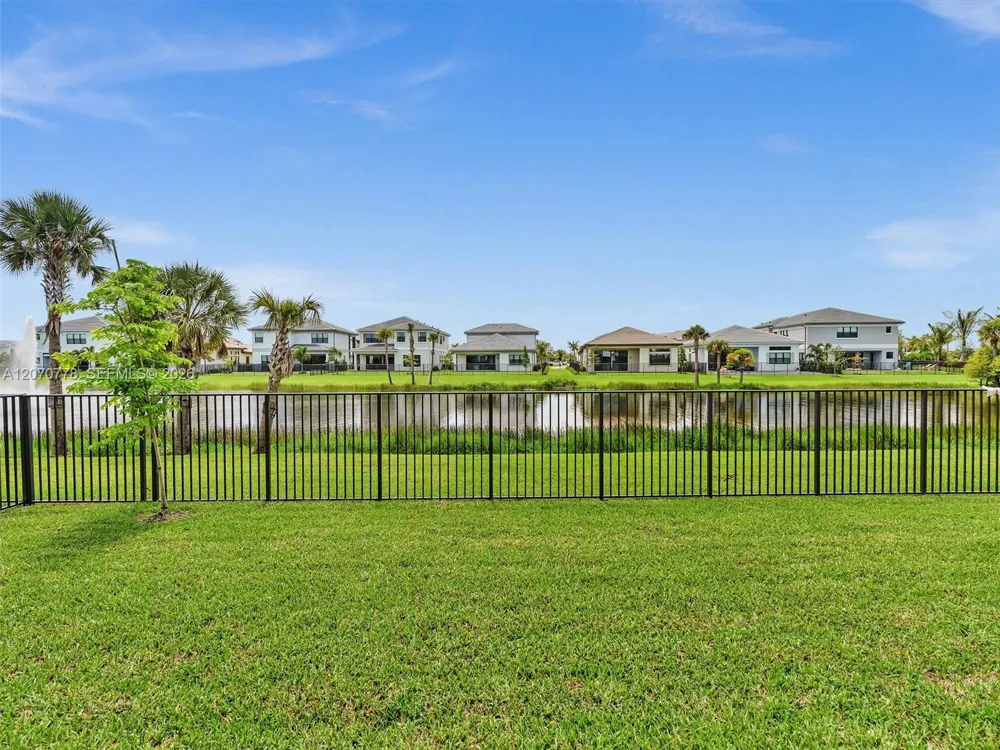 10032 Stockrun Dr Palm Beach Gardens, FL 33412