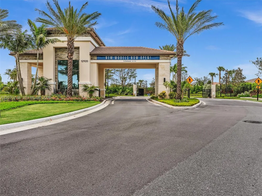 10032 Stockrun Dr Palm Beach Gardens, FL 33412