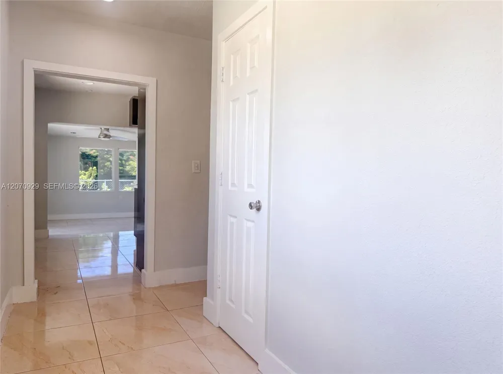6200 SW 109th Ave Miami, FL 33173