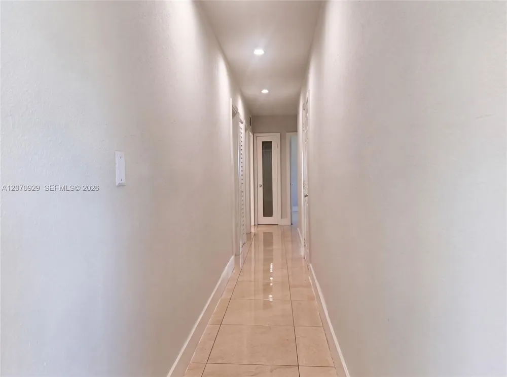6200 SW 109th Ave Miami, FL 33173