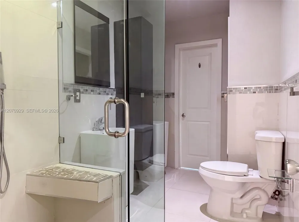 6200 SW 109th Ave Miami, FL 33173