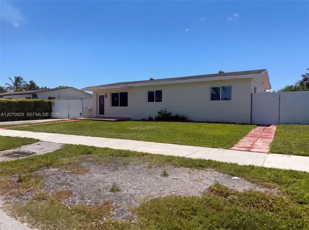 6200 SW 109th Ave Miami, FL 33173