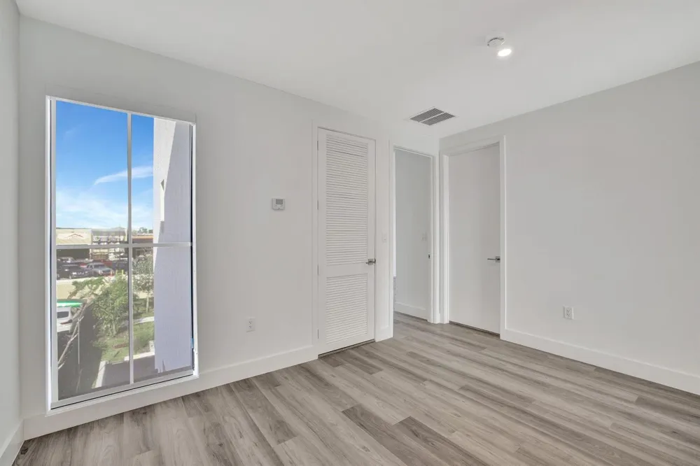 4208 NE 7TH TERRACE Oakland Park, FL 33334