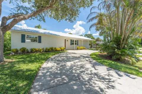 871 SW 37TH TERRACE
