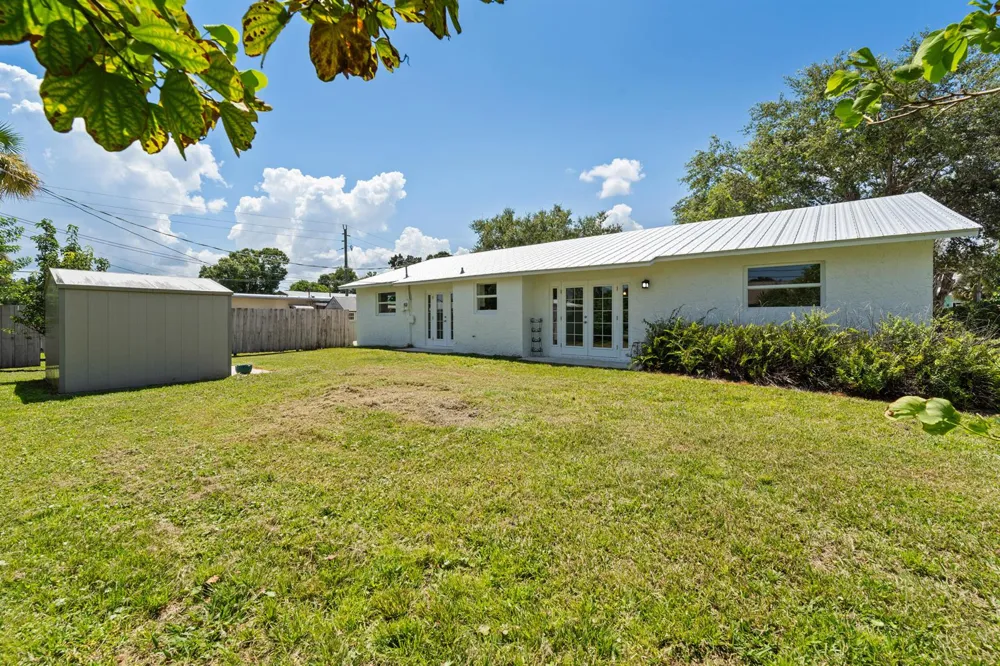 871 SW 37TH TERRACE Palm City, FL 34990