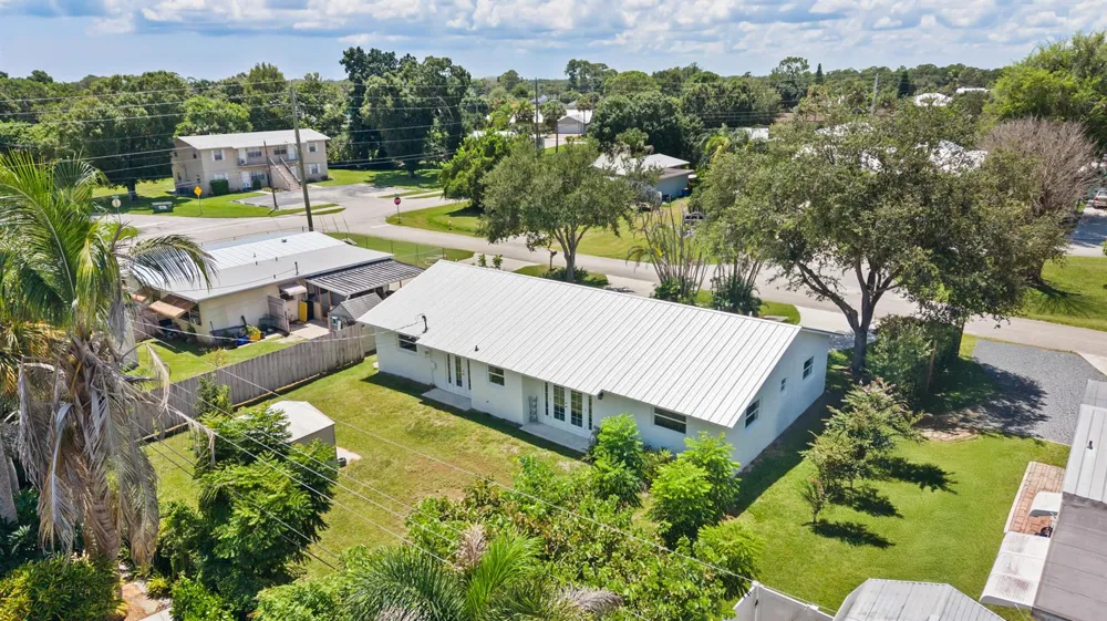 871 SW 37TH TERRACE Palm City, FL 34990