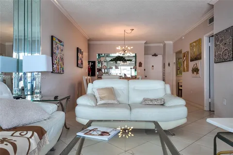 1950 S Ocean Dr #9C