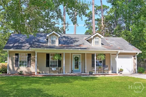109 Woodbury Lane