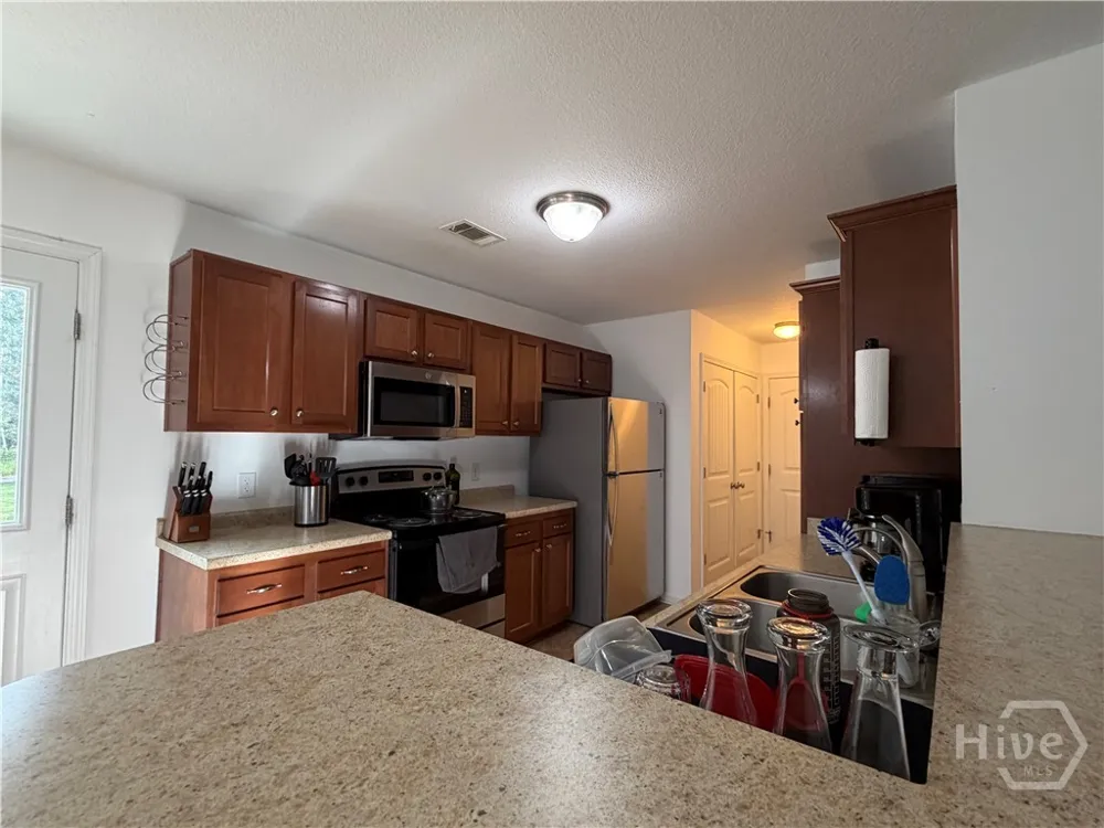 284 Barrister Circle Guyton, GA 31312