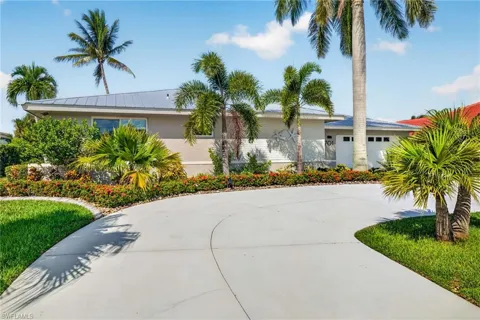 701 Santa Margerita Lane