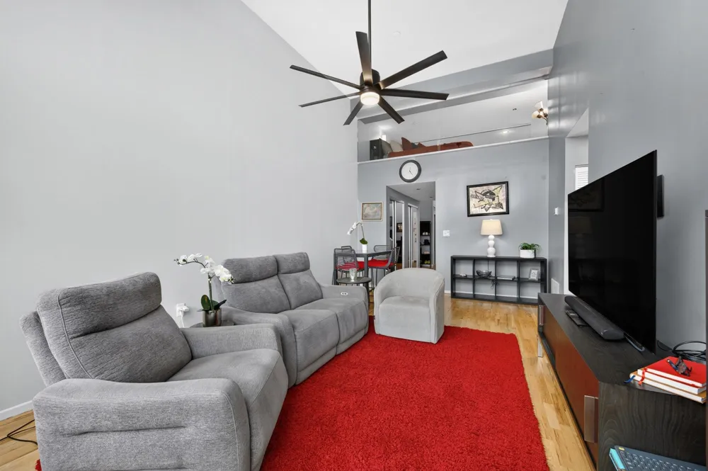 518 GREGORY AVE Weehawken, NJ 07086