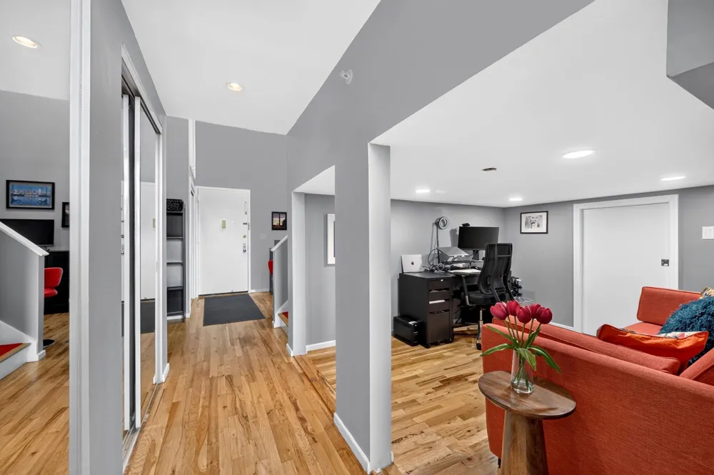 518 GREGORY AVE Weehawken, NJ 07086