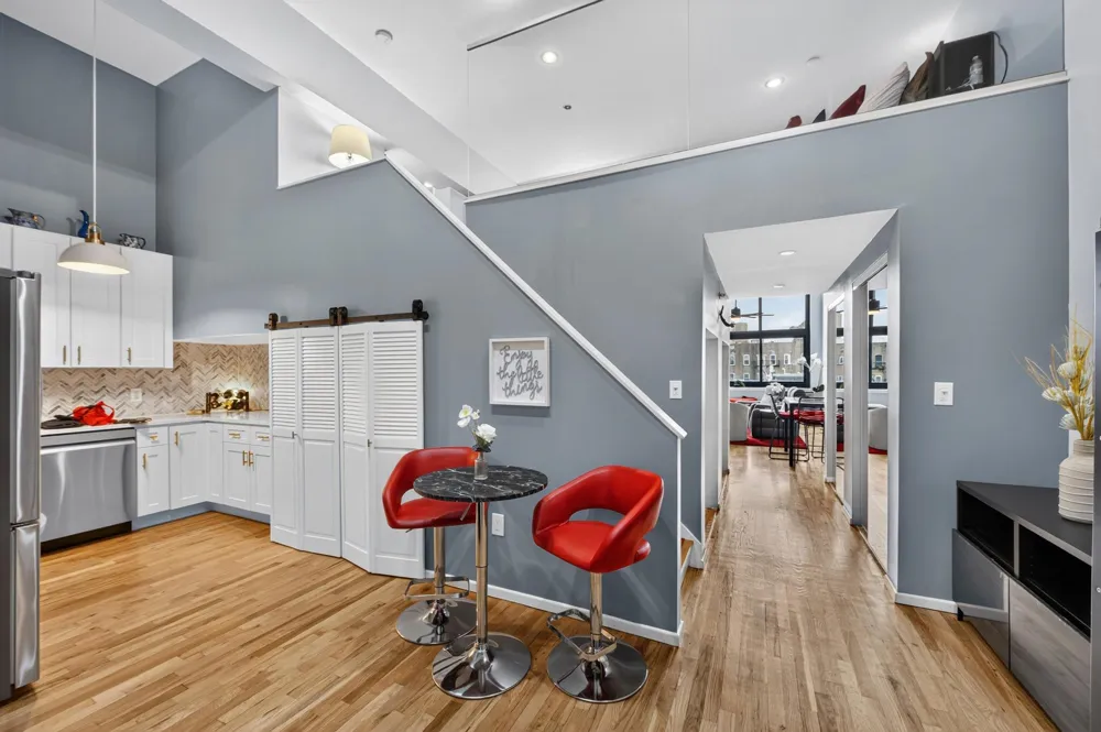 518 GREGORY AVE Weehawken, NJ 07086