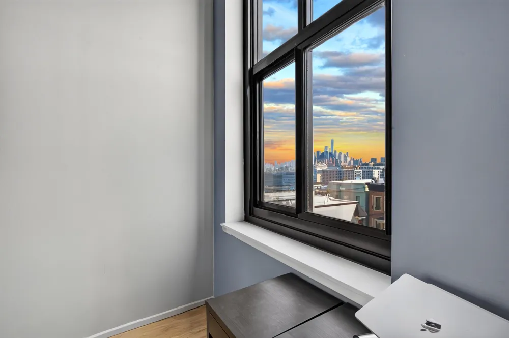 518 GREGORY AVE Weehawken, NJ 07086
