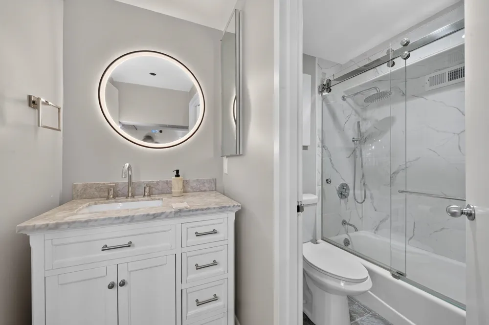 518 GREGORY AVE Weehawken, NJ 07086
