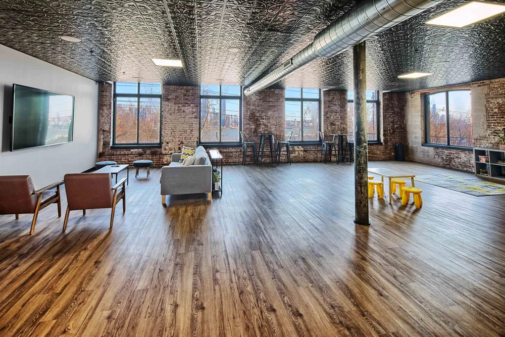 518 GREGORY AVE Weehawken, NJ 07086