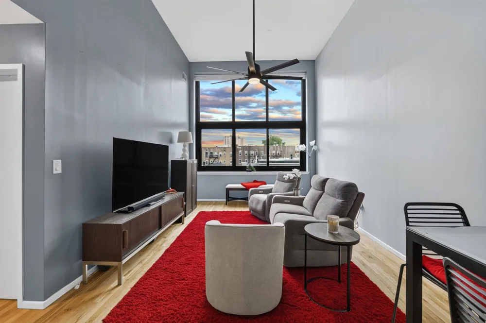 518 GREGORY AVE Weehawken, NJ 07086