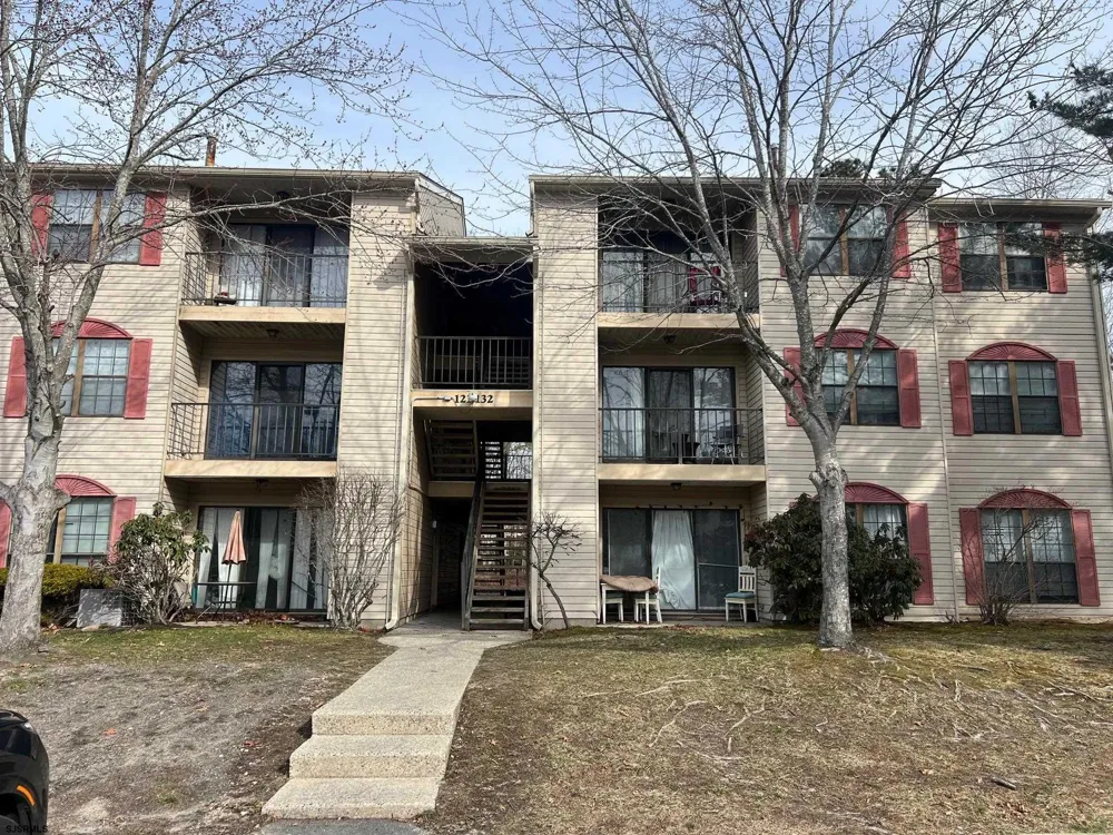 123 Colonial Galloway Township, NJ 08205