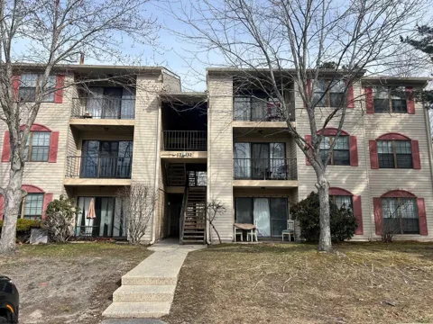 123 Colonial
