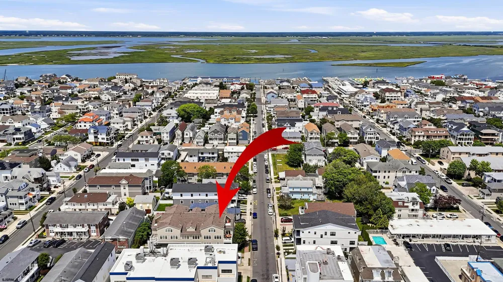 4 N Monroe Ave Margate, NJ 08402
