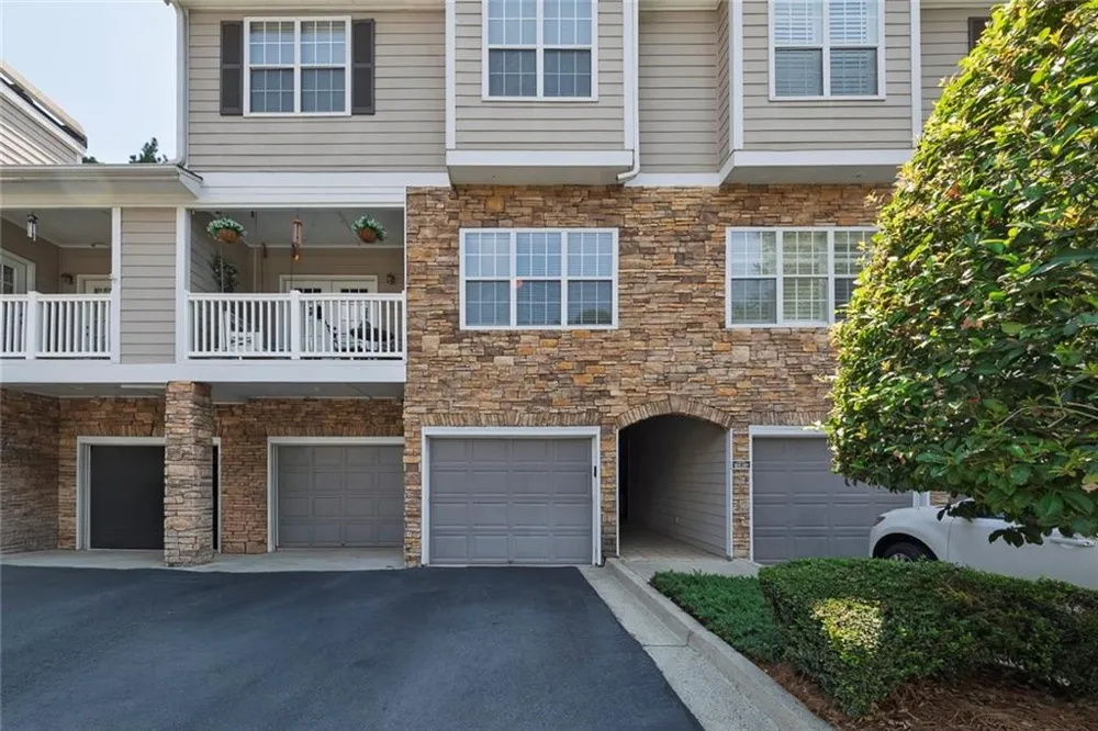 207 The Crossings Lane Woodstock, GA 30189