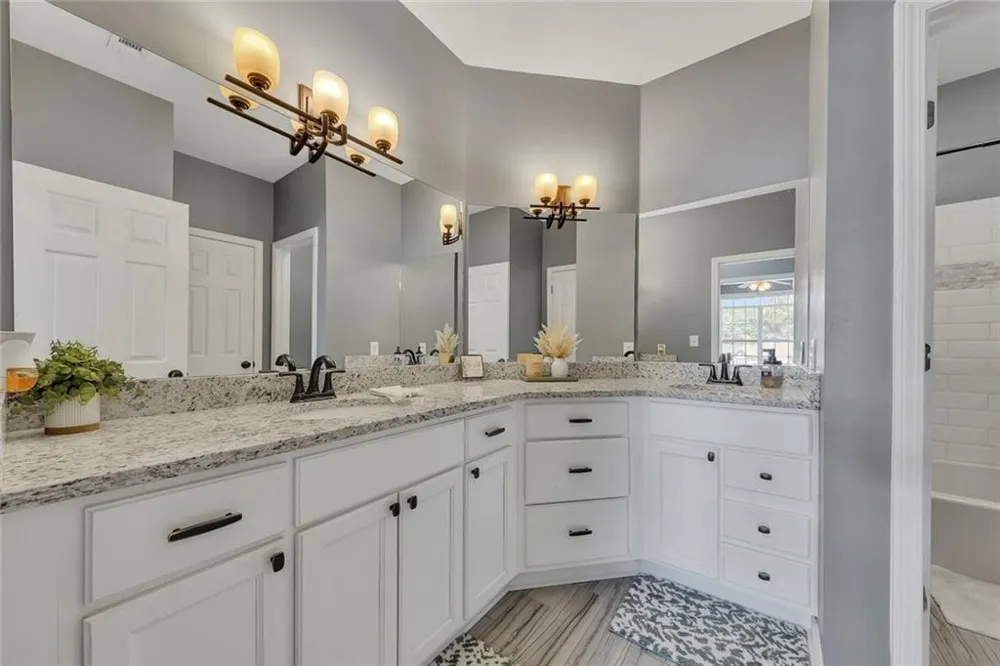 207 The Crossings Lane Woodstock, GA 30189