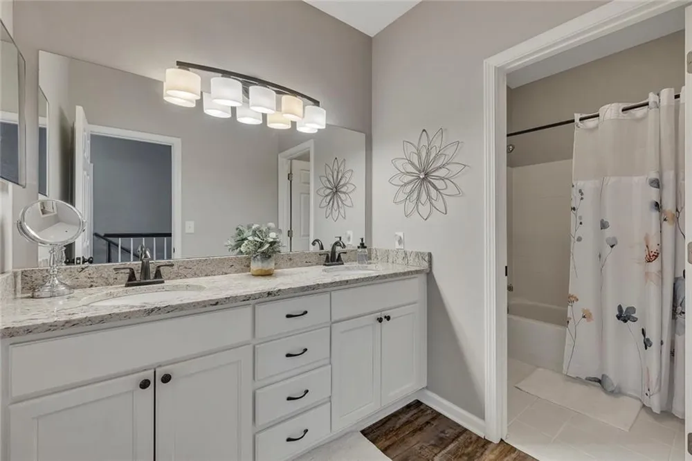 207 The Crossings Lane Woodstock, GA 30189