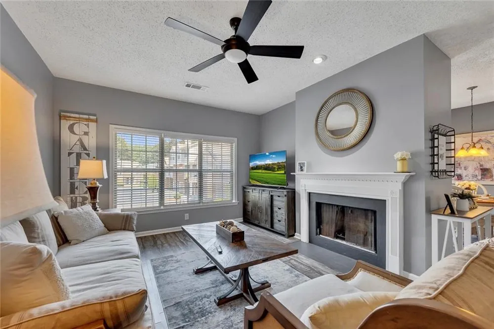 207 The Crossings Lane Woodstock, GA 30189