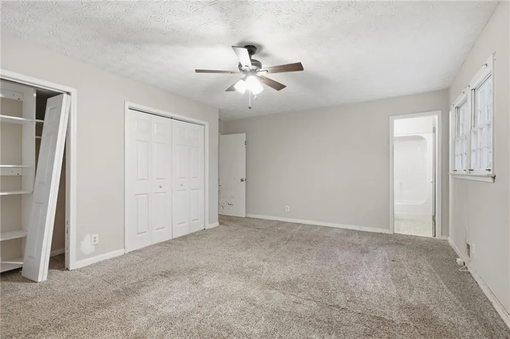 328 Fayette Villa Court Fayetteville, GA 30214