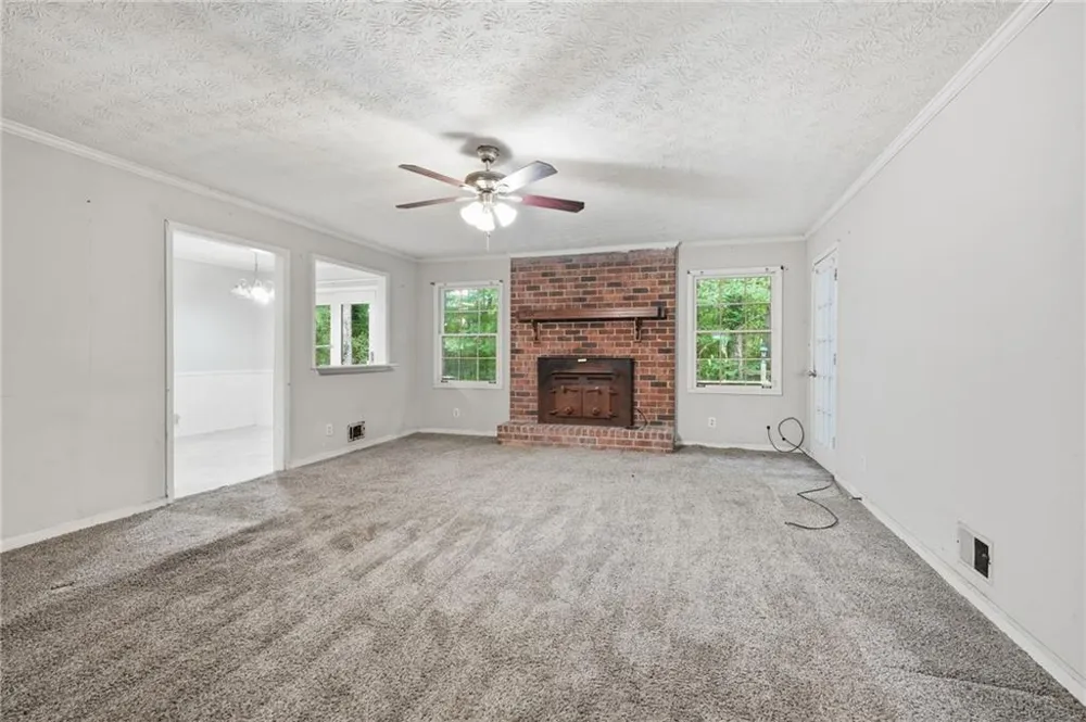 328 Fayette Villa Court Fayetteville, GA 30214