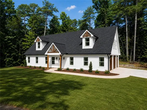 6711 Wildwood Trail