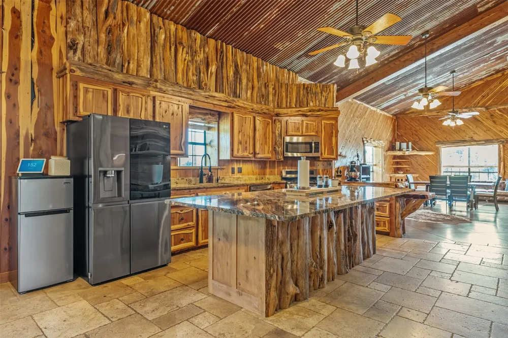 2600 Van Meter Road Kilgore, TX 75662