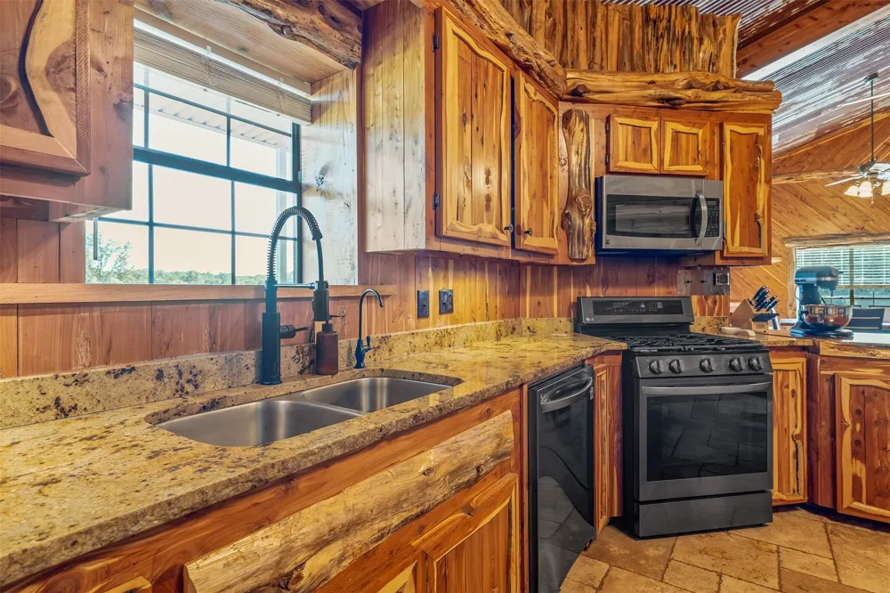 2600 Van Meter Road Kilgore, TX 75662