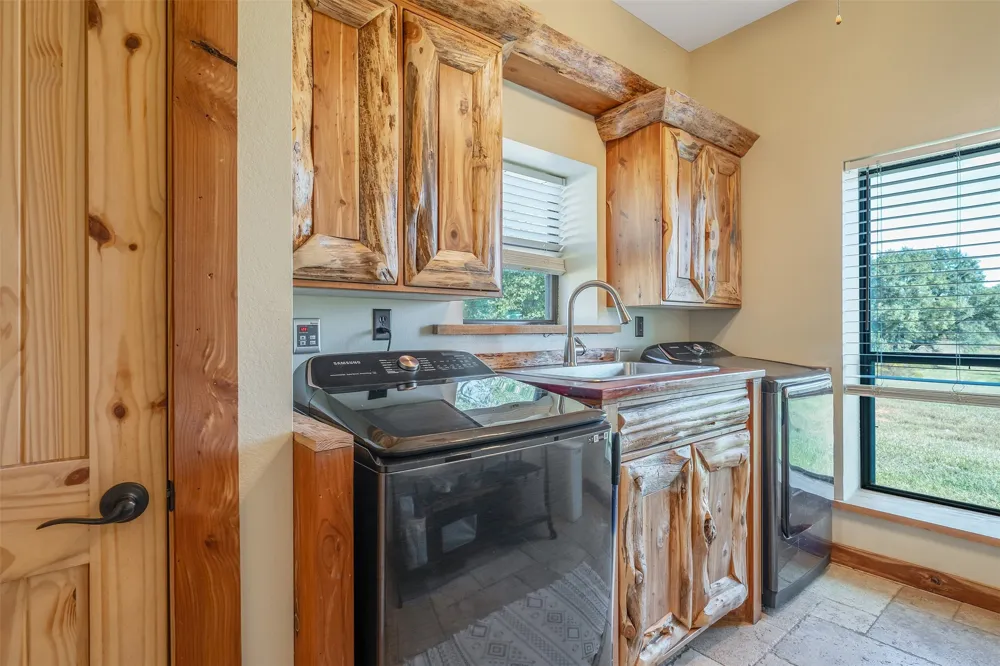2600 Van Meter Road Kilgore, TX 75662