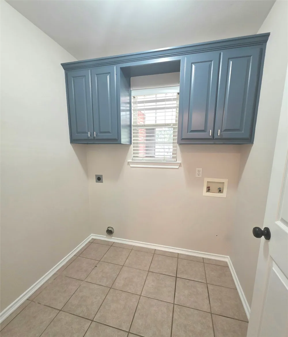 214 County Road 2504 Mineola, TX 75773