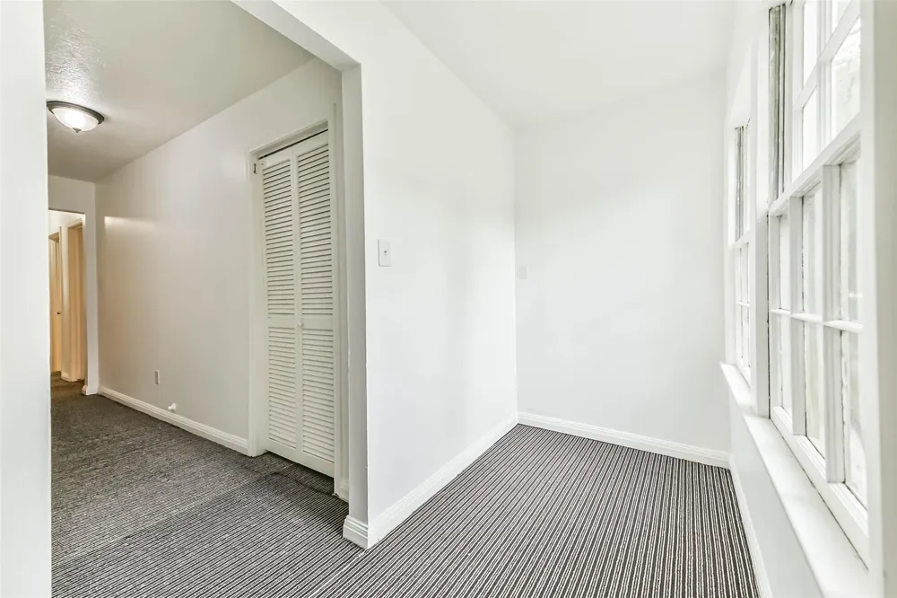 100 Mattson Street West Columbia, TX 77486